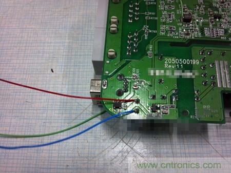 DIY:自制自帶電池供電的無(wú)線路由器