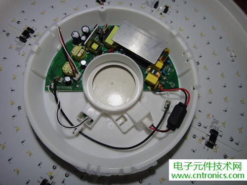 高端大氣上檔次！智能遙控調(diào)光LED吸頂燈拆解