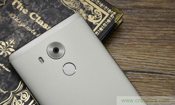 新旗艦Mate 8全評測：橫空出世！能否延續(xù)一機(jī)難求？