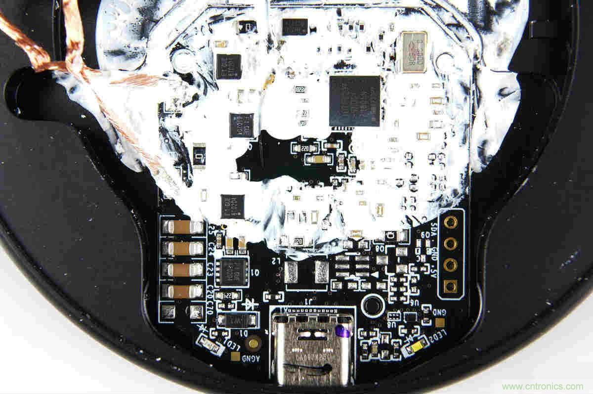 拆解對比：系出同門，小米、紫米無線充電器的差別有多大？